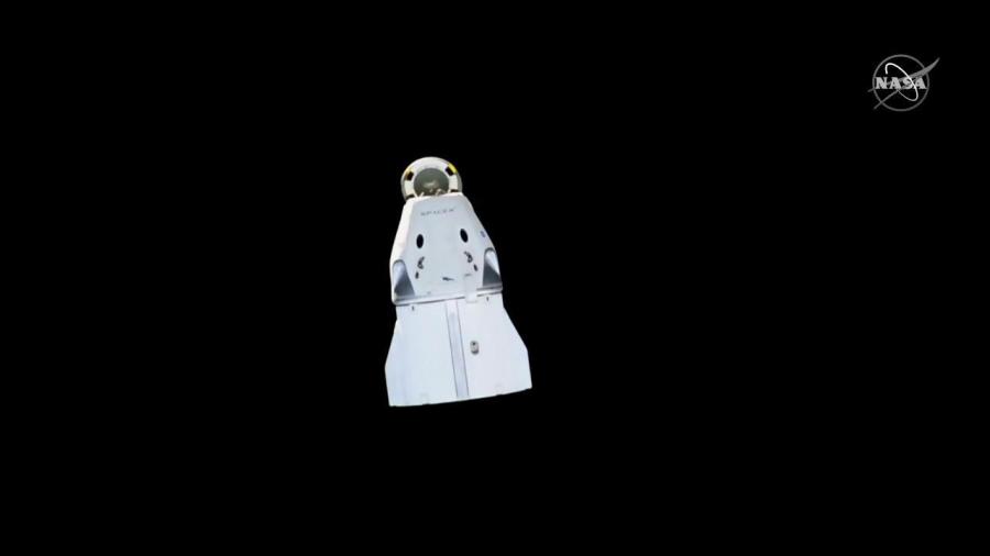 Crew Dragon spacecraft on it's way back to Earth