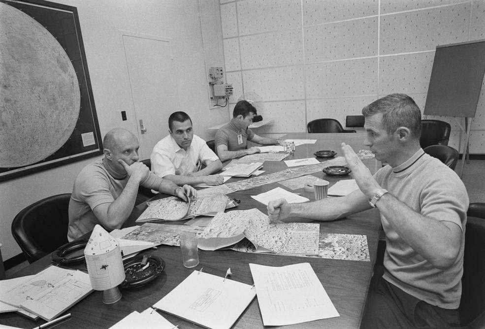 apollo_10_preflight_crew_meeting