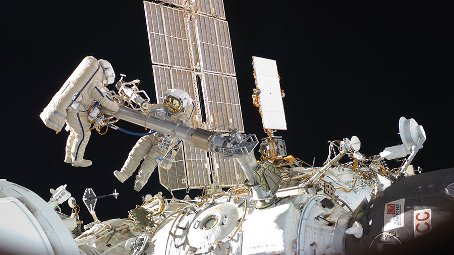Spacewalkers Oleg Kononenko and Anton Shkaplerov