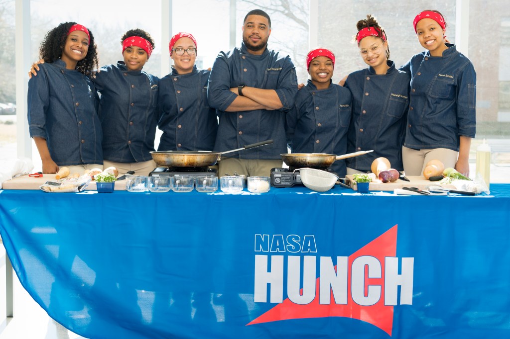 Virginia’s Phoebus High School Wins NASA HUNCH Culinary Challenge for Second Time