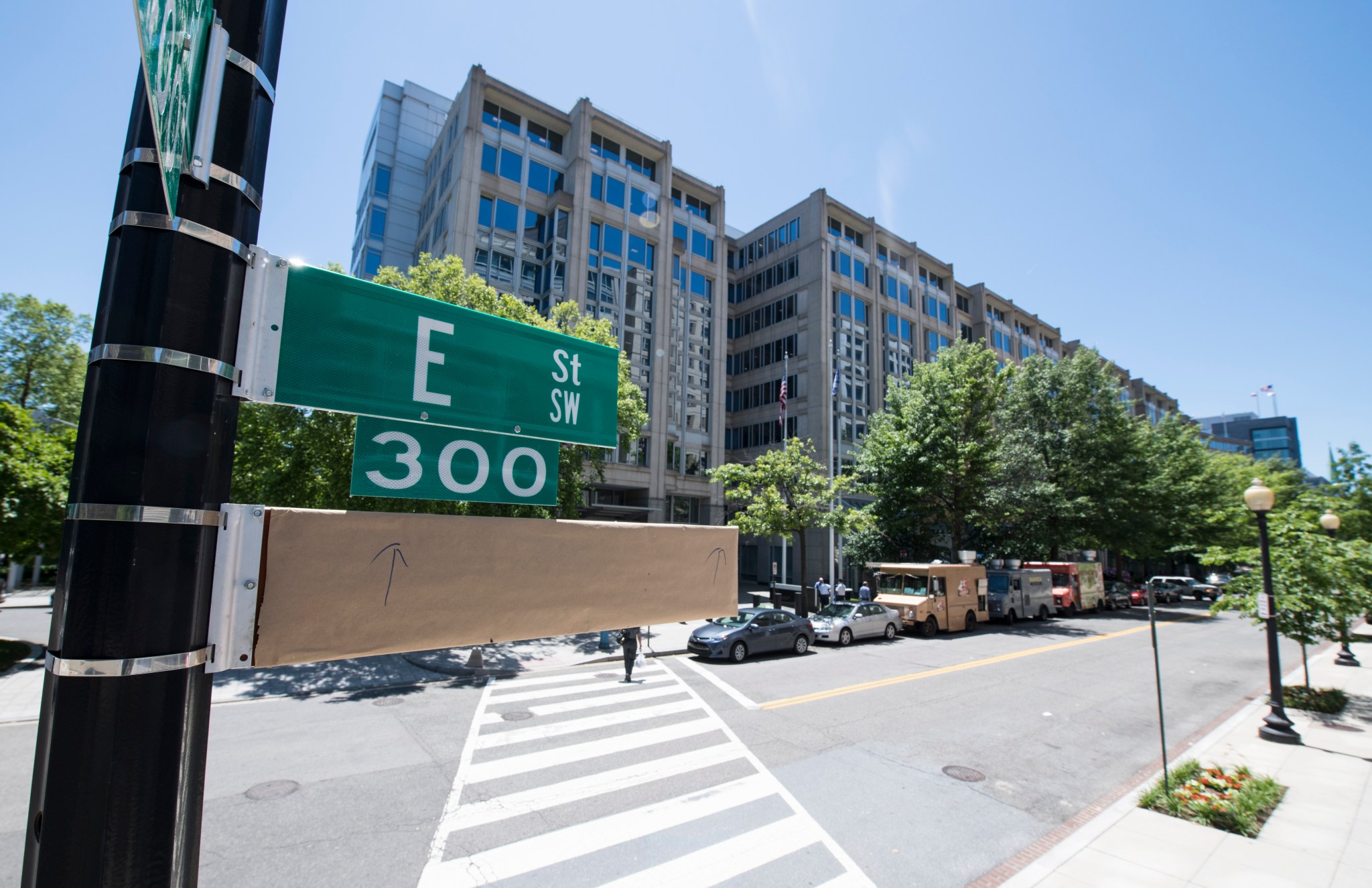 NASA HQ at 4th and E Street SW in Wahsington