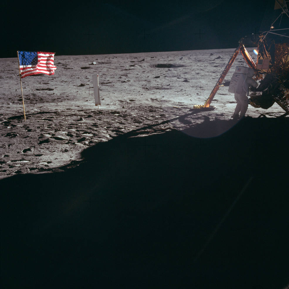 apollo_11_armstrong_at_mesa