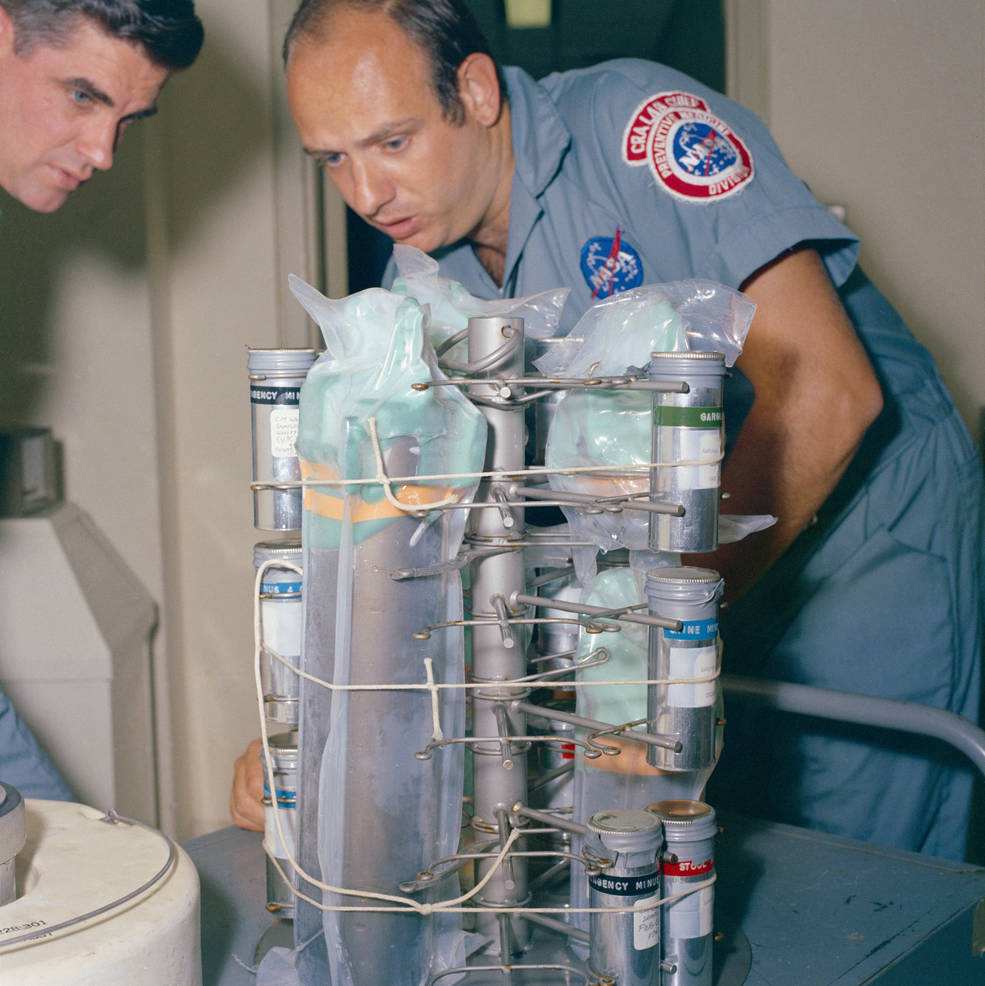 apollo_11_bio_samples_in_lrl