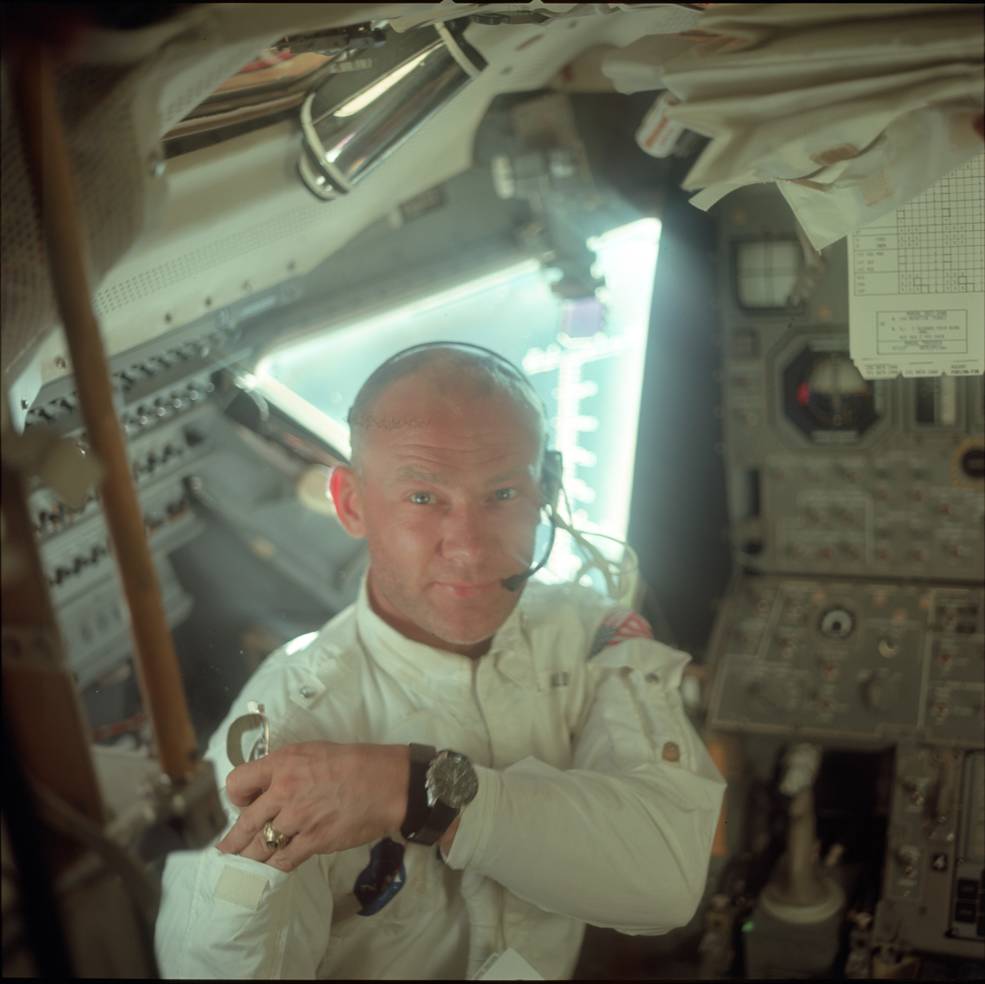 apollo_11_fd3_aldrin_in_lm_during_checkout