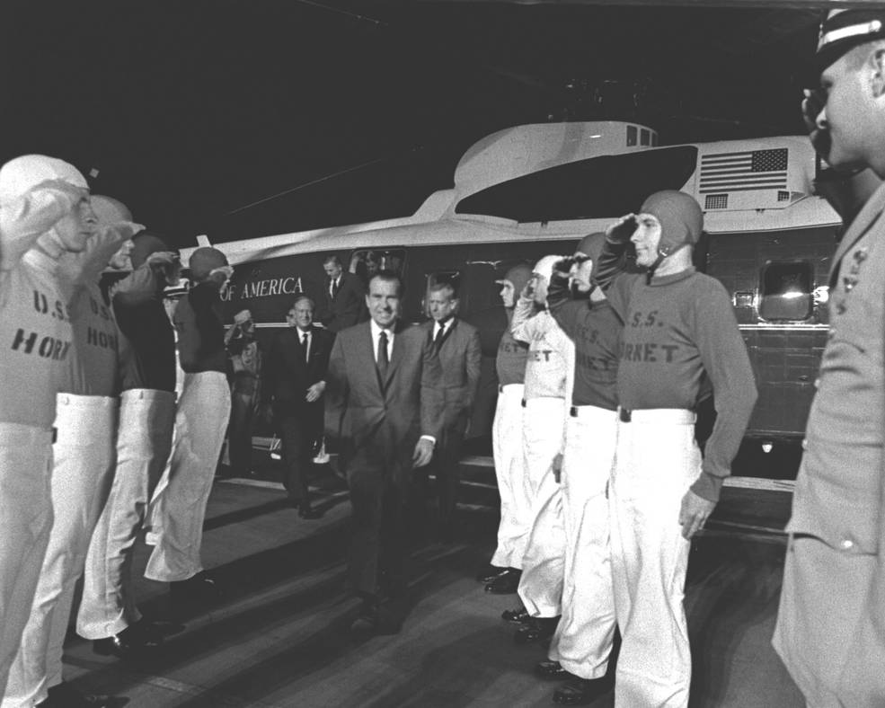 apollo_11_nixon_arrives_uss_hornet_jul_24_1969