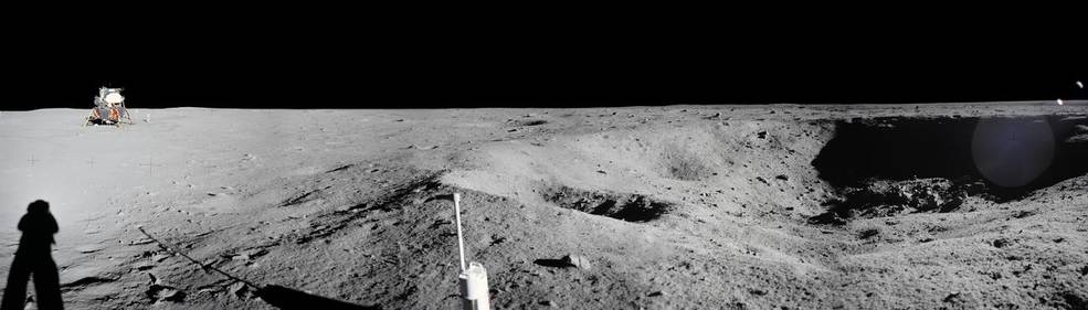 apollo_11_panorama_mosaic_little_west_crater