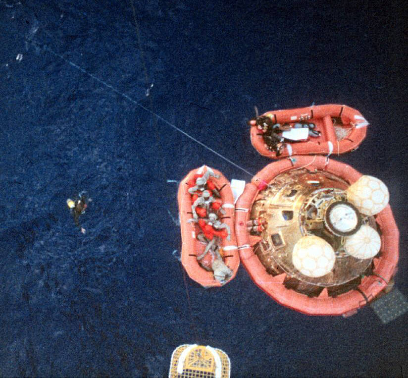 apollo_11_recovery_from_helo_66_jul_24_1969