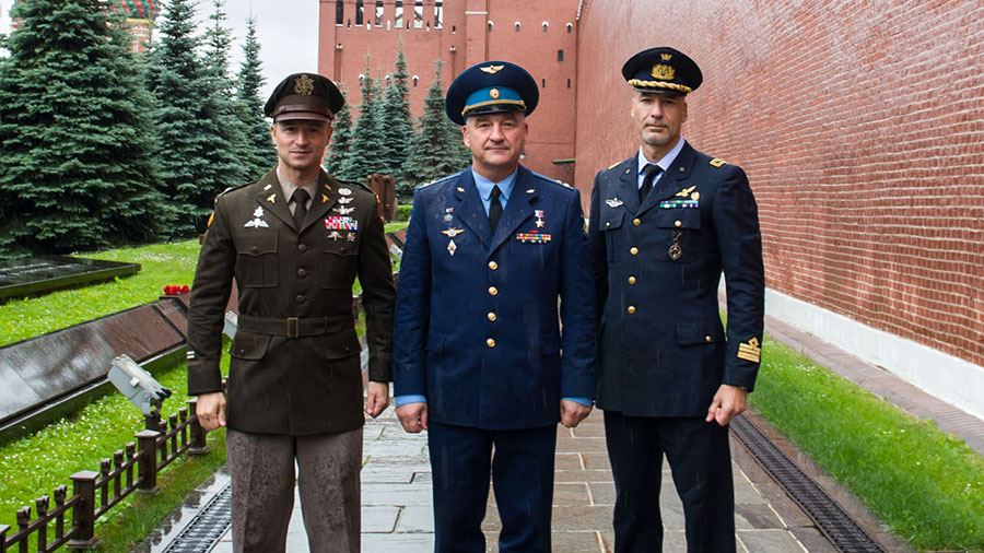 Upcoming Expedition 60 crewmembers