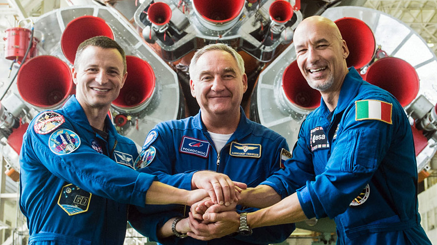 Expedition 60 crewmembers