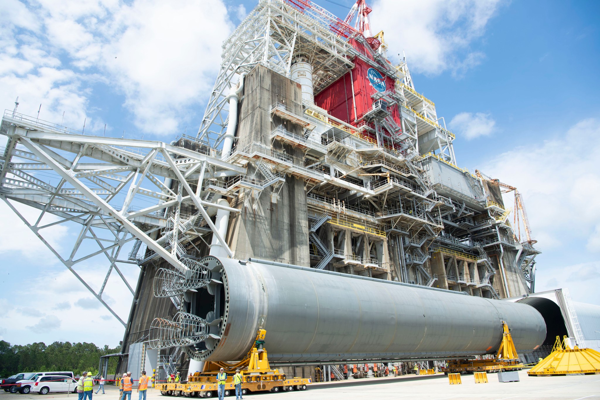 Space Launch System (SLS) core stage “Pathfinder”