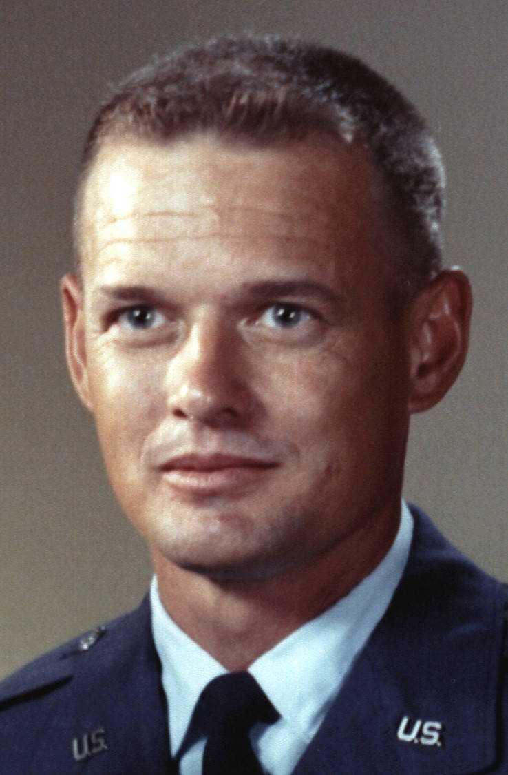 al_crews_usaf_portrait