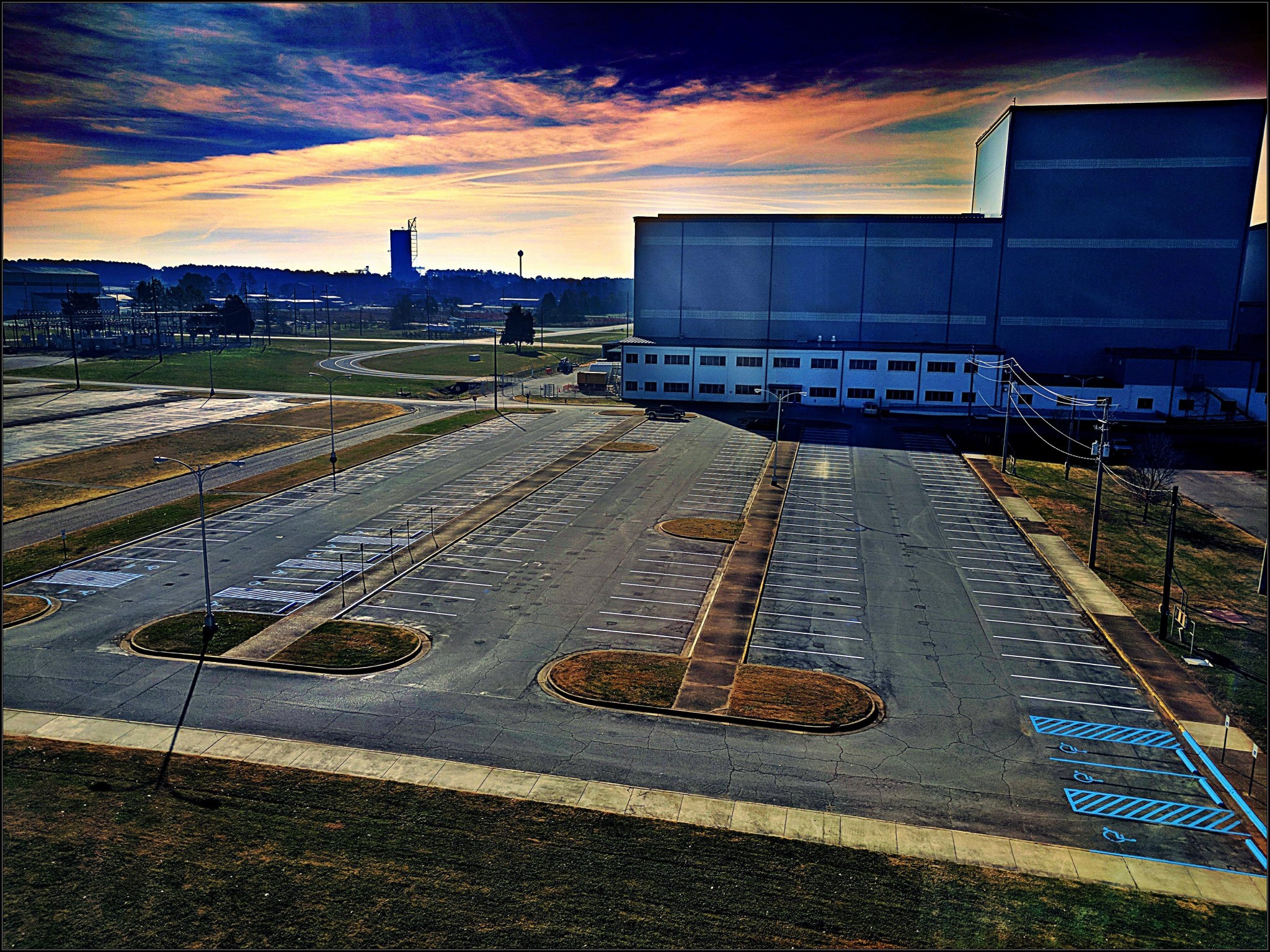 Building 4610’s parking lot has been restriped.