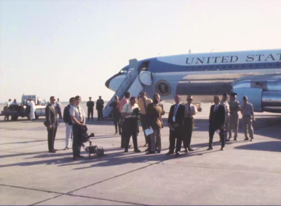 apollo_11_giantstep_world_tour_departure_plane_at_eafb