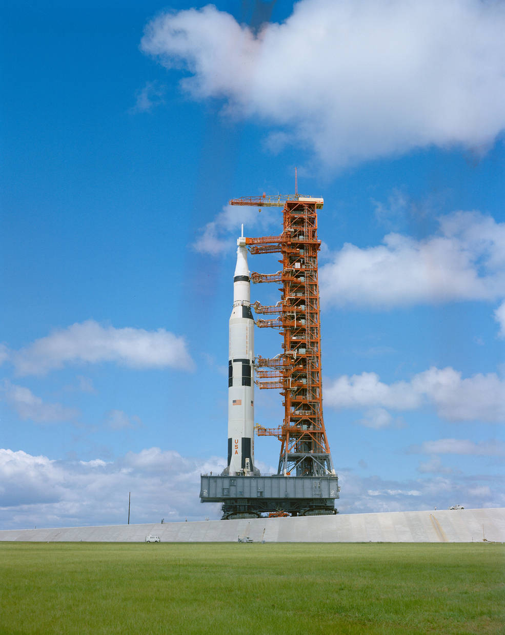 apollo_12_rollout_to_39a_sep_8_1969