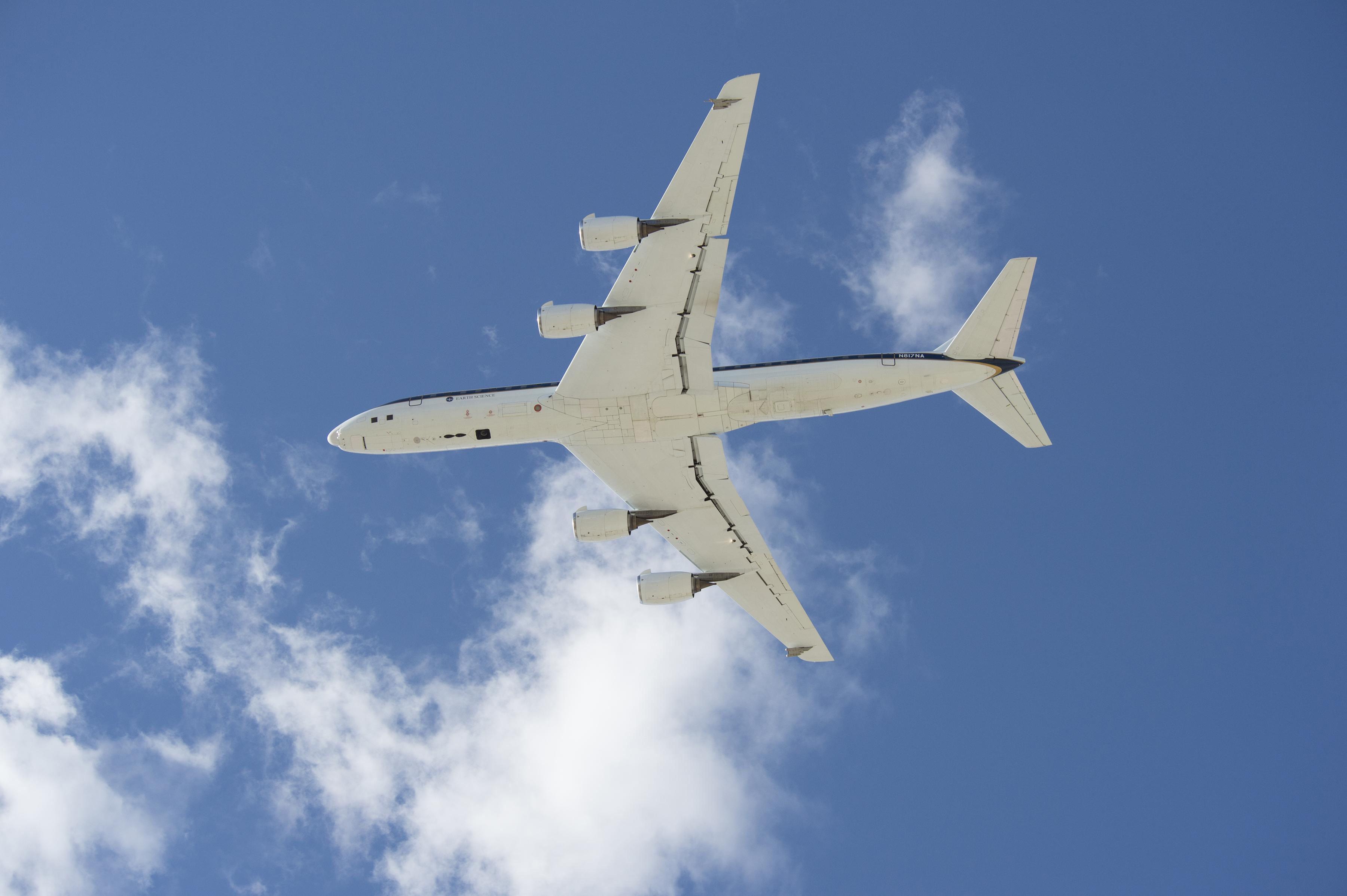 NASA DC-8 to Fly Low Over Los Angeles Basin and San Joaquin Valley