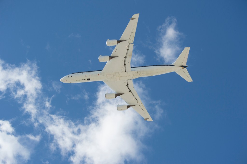 NASA DC-8 to Fly Low Over Los Angeles Basin and San Joaquin Valley