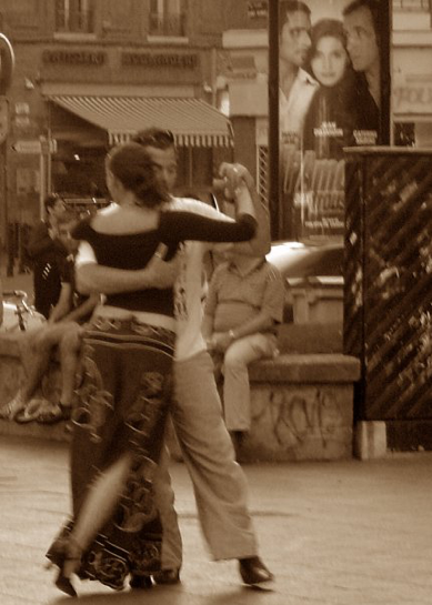 This is an old picture but I really love the composition. I was dancing in the street of Toulouse at an outside milonga in the s
