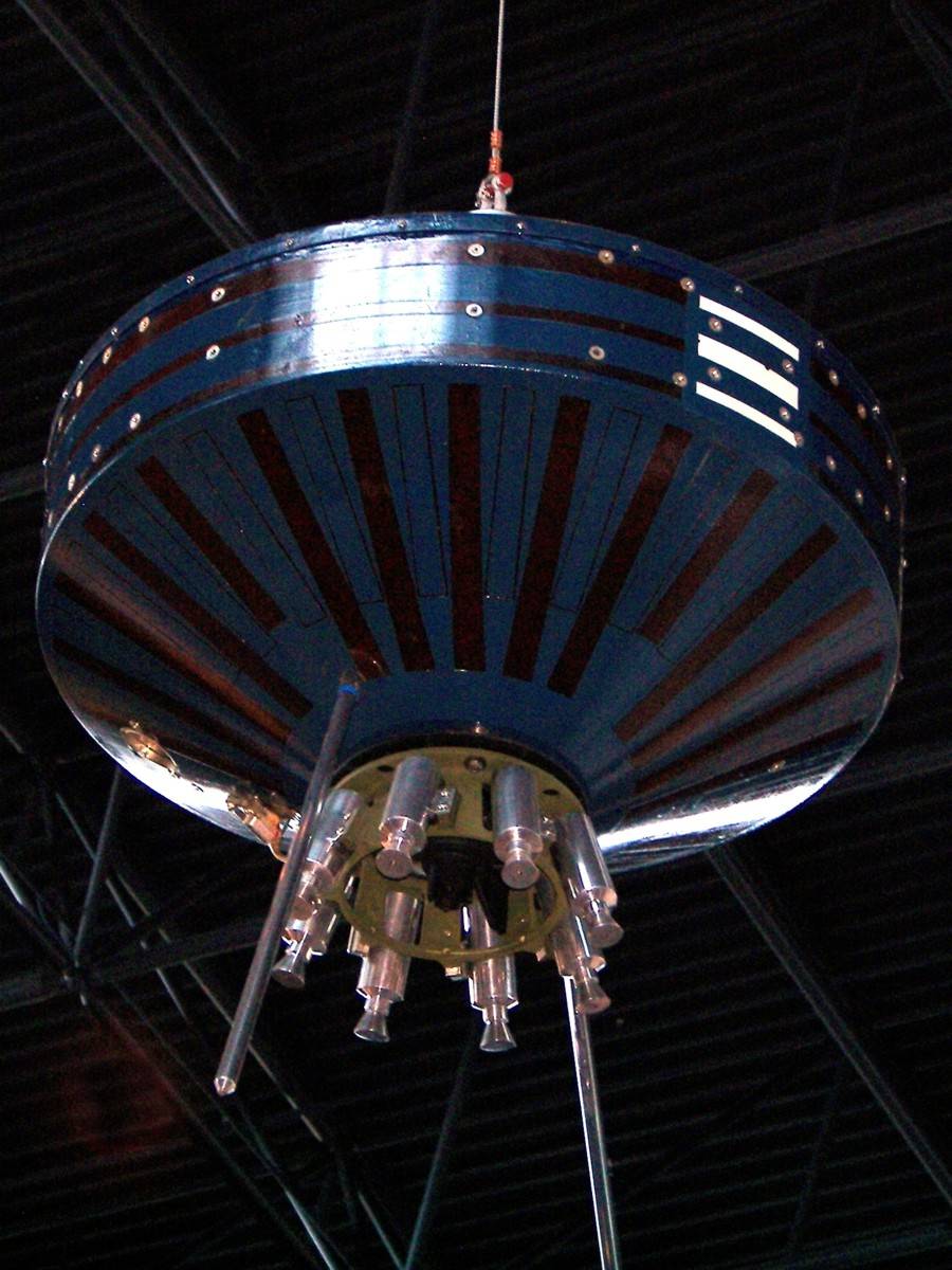 pioneer_1_replica_at_nasm_udvar_hazy