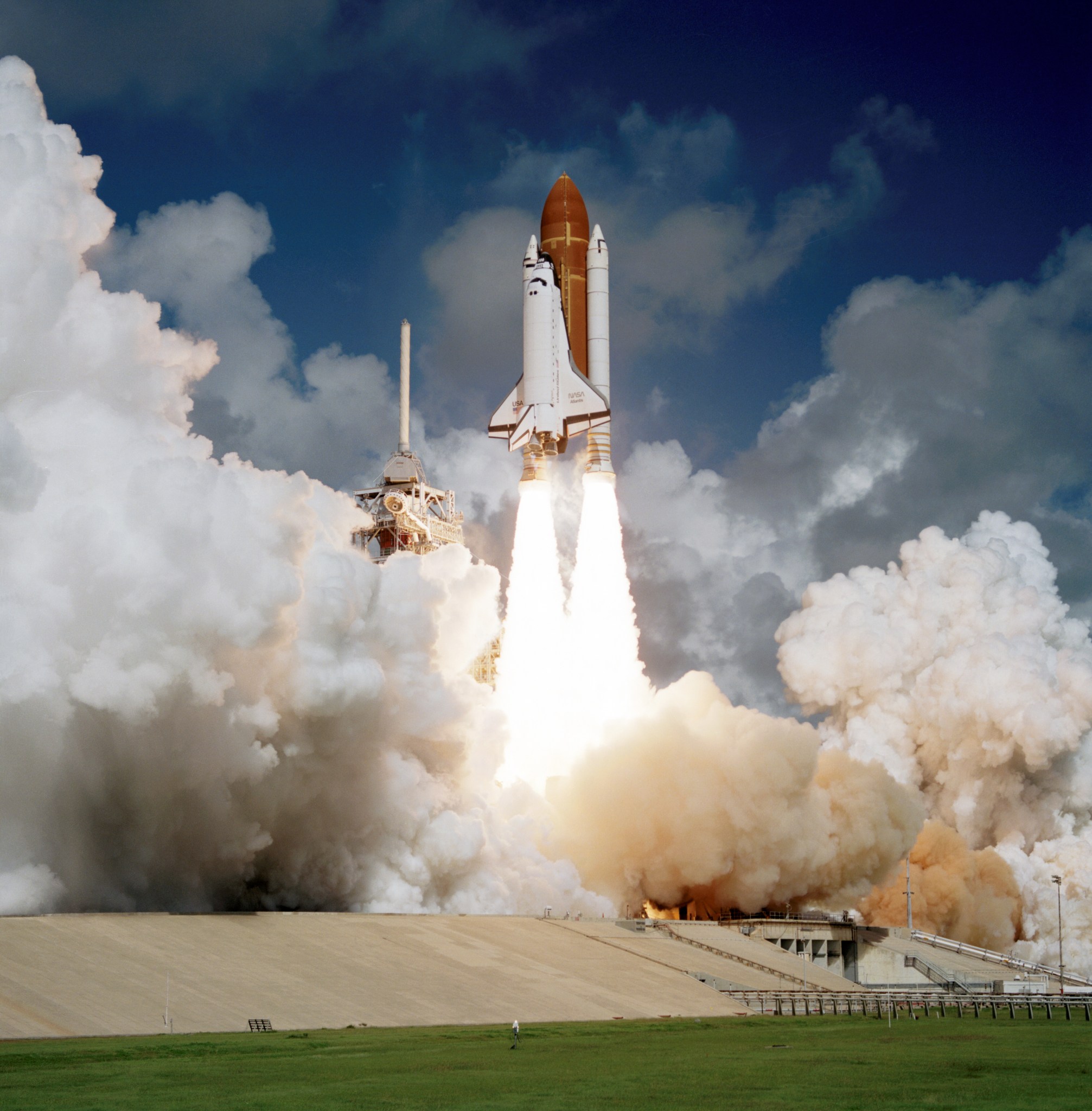 This week in 1985, space shuttle Atlantis, mission STS-51J, launched on its maiden voyage from NASA’s Kennedy Space Center.