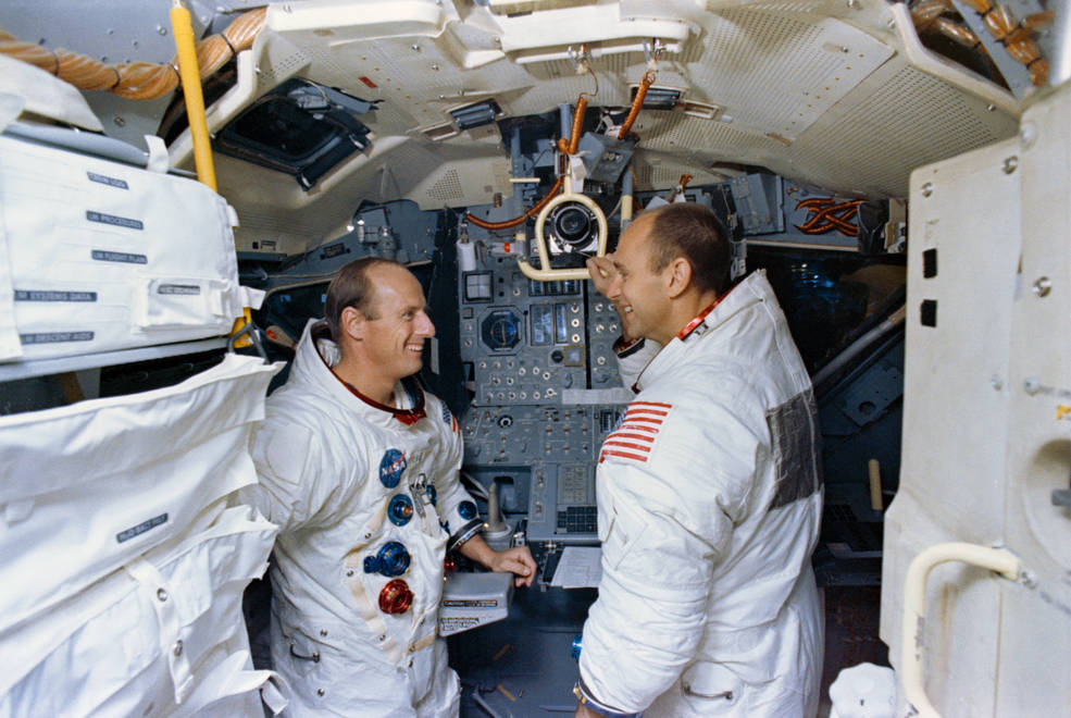 apollo_12_crew_simulator_oct_22_1969