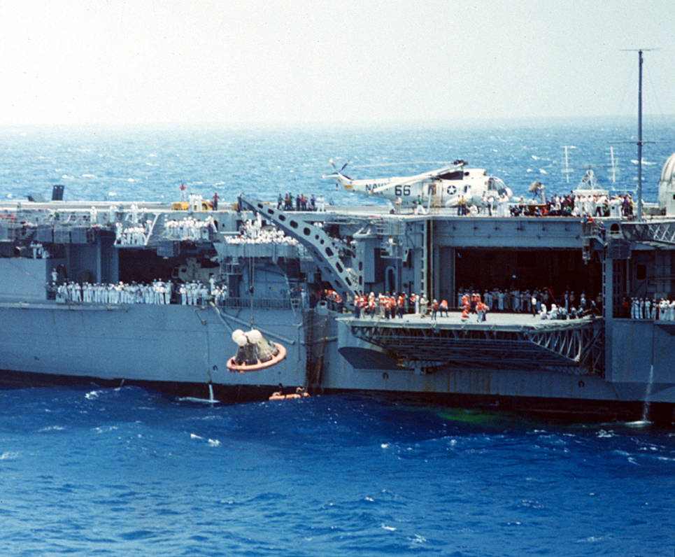 apollo_12_recovery_nov_24_1969_us_navy_photo