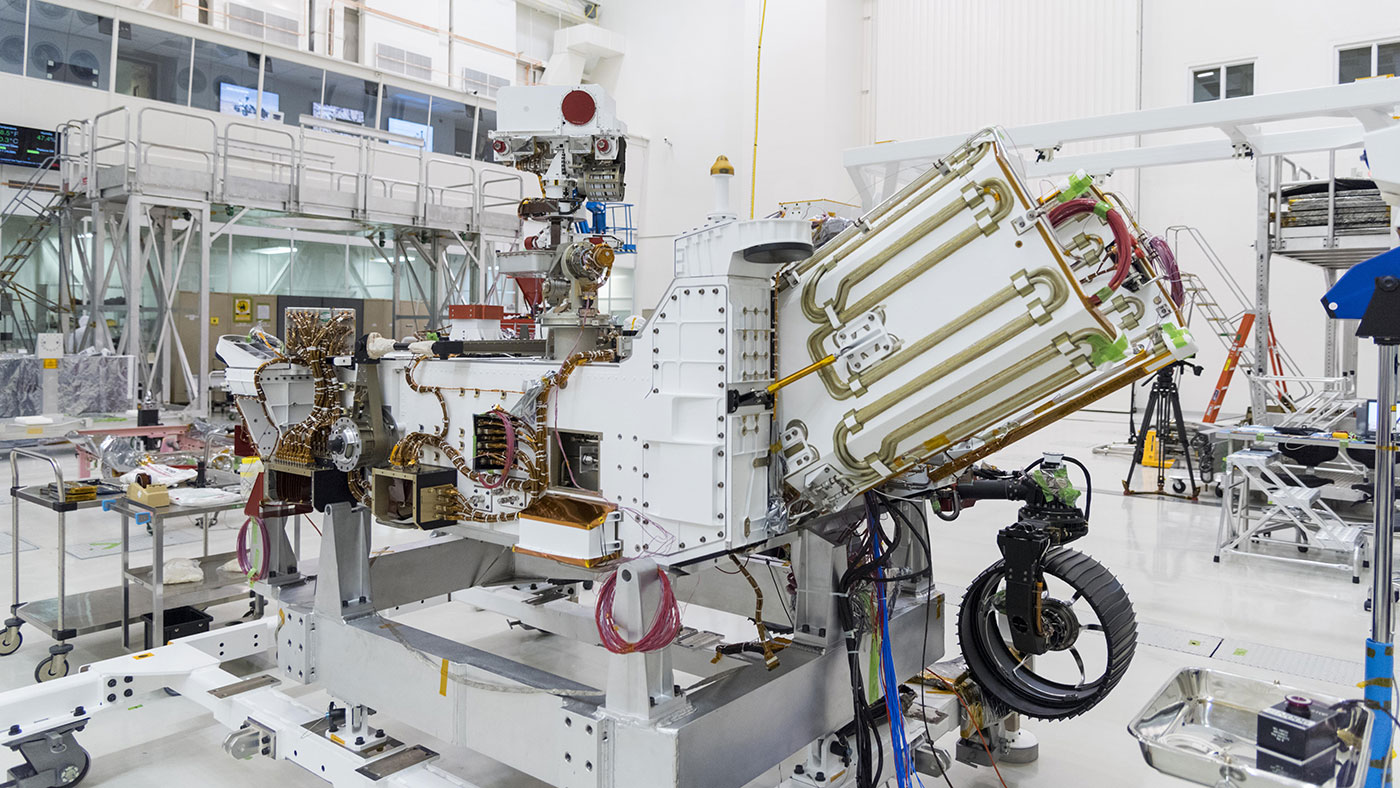 he electricity needed to operate NASA's Mars 2020 rover (pictured here) is provided by a power system called an MMRTG.