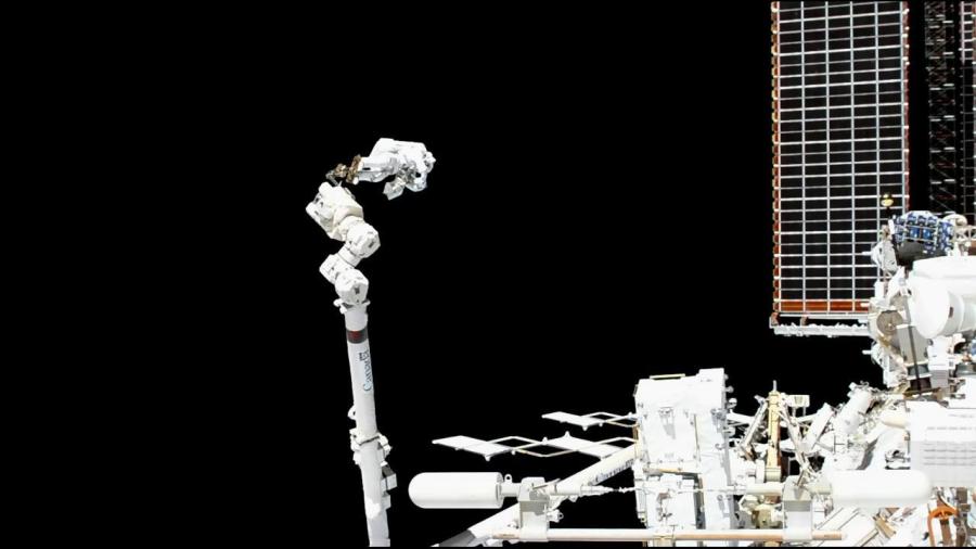 Luca Parmitano of ESA attached to the Canadarm