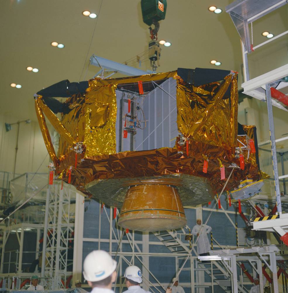 apollo_14_lm_arrival_at_ksc_nov_24_1969