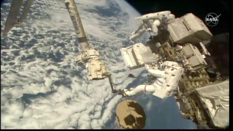 Astronauts Luca Parmitano and Andrew Morgan