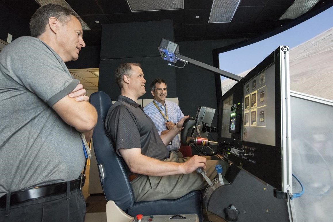 NASA Administrator Jim Bridenstine used the X-57 Simulator on his visit in August 2018.