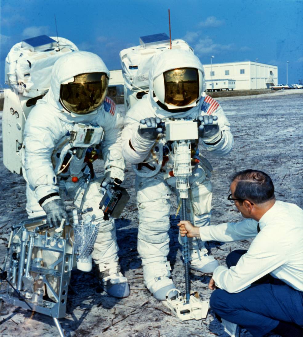 apollo_13_eva_training_ksc_lovell_haise_feb_3_1970