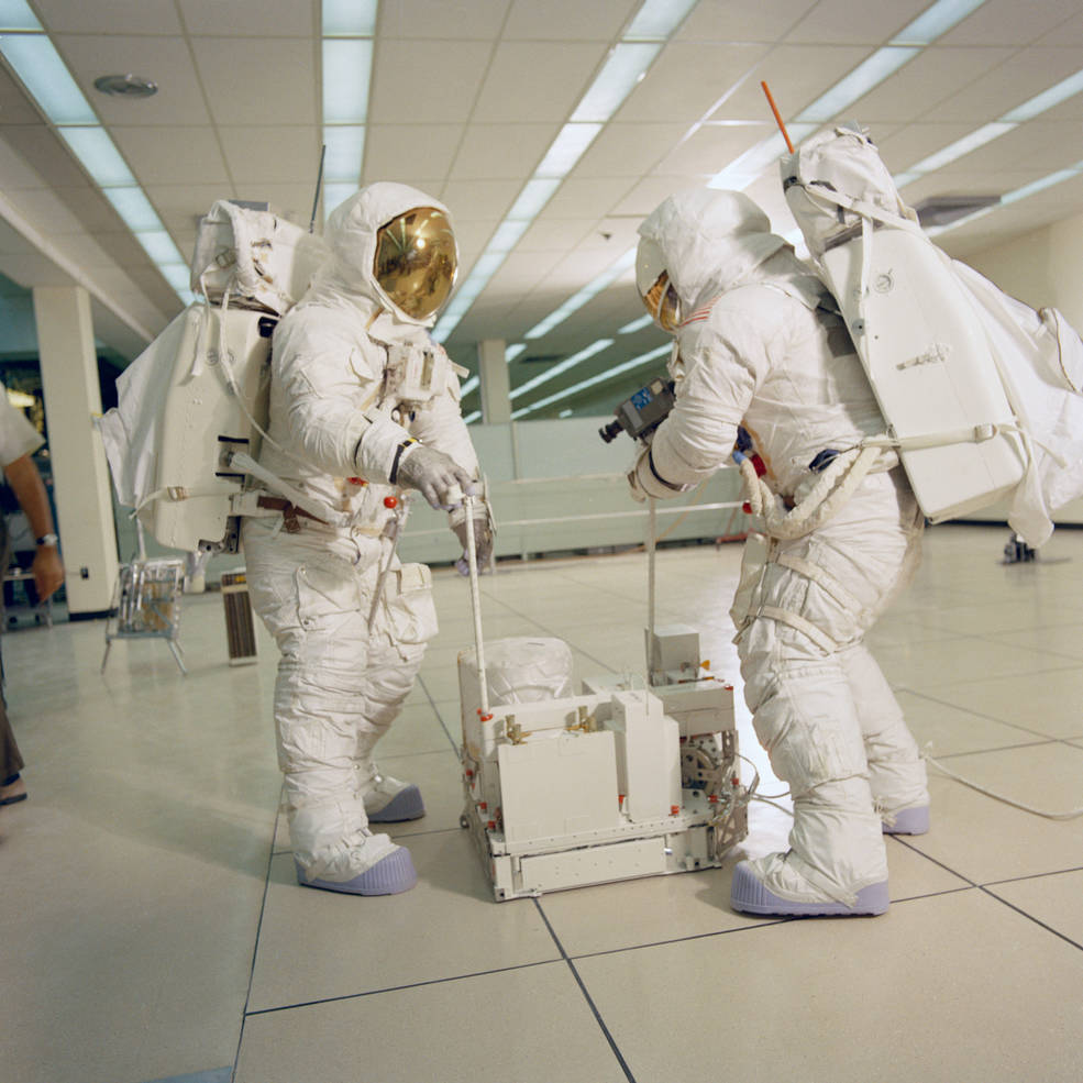 apollo_13_eva_training_lovell_haise_ksc_feb_12_1970