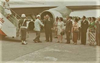 apollo_12_world_tour_indonesia_arrive_djakarta_heritage_auctions