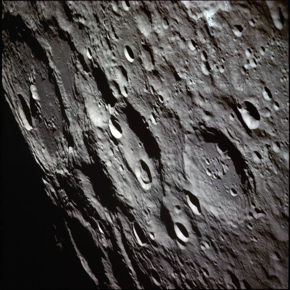 apollo_13_as-13-60-8636_keeler