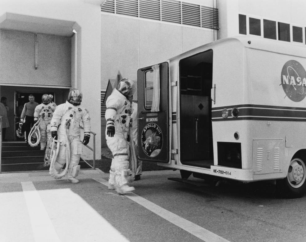 apollo_13_crew_boarding_transfer_van_apr_11_1970