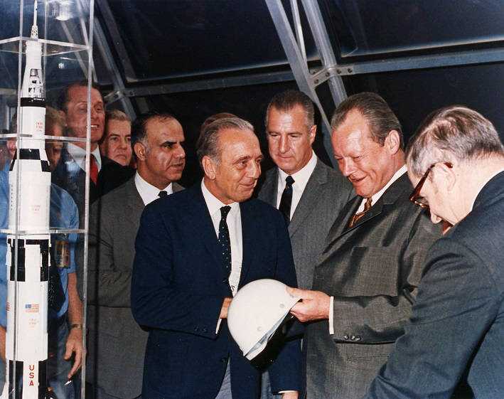 apollo_13_launch_agnew_brandt_debus_apr_11_1970