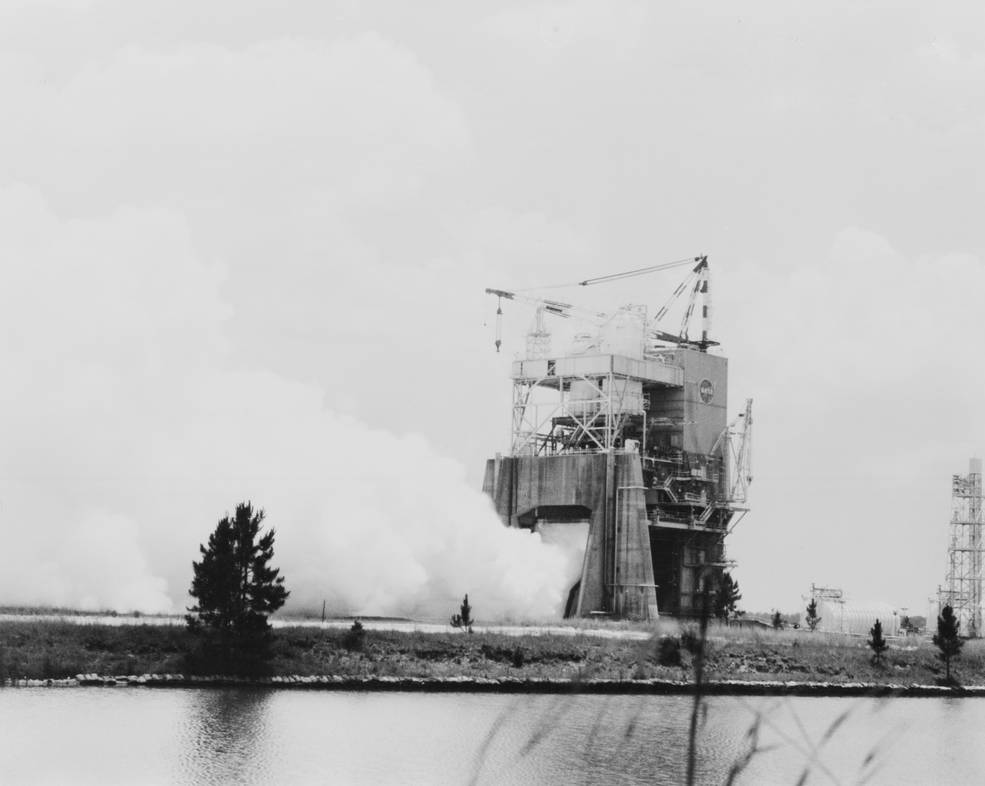 firing_of_sinlge_ssme_may_1980