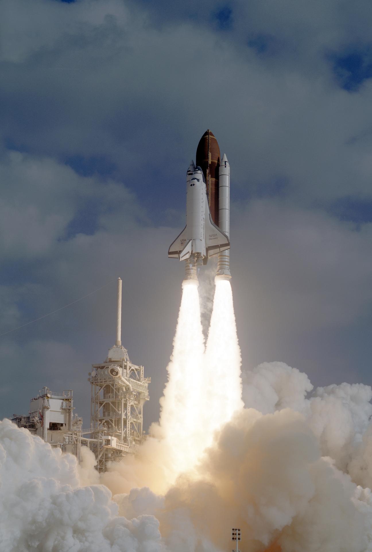 Space shuttle Discovery lifted off on April 24, 1990 at 8:33 a.m. EDT on the STS-31 mission, carrying the Hubble Space Telescope
