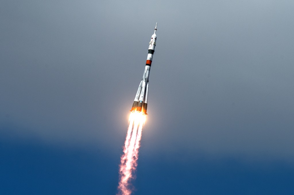 NASA Astronaut Chris Cassidy, Crewmates Arrive Safely at Space Station