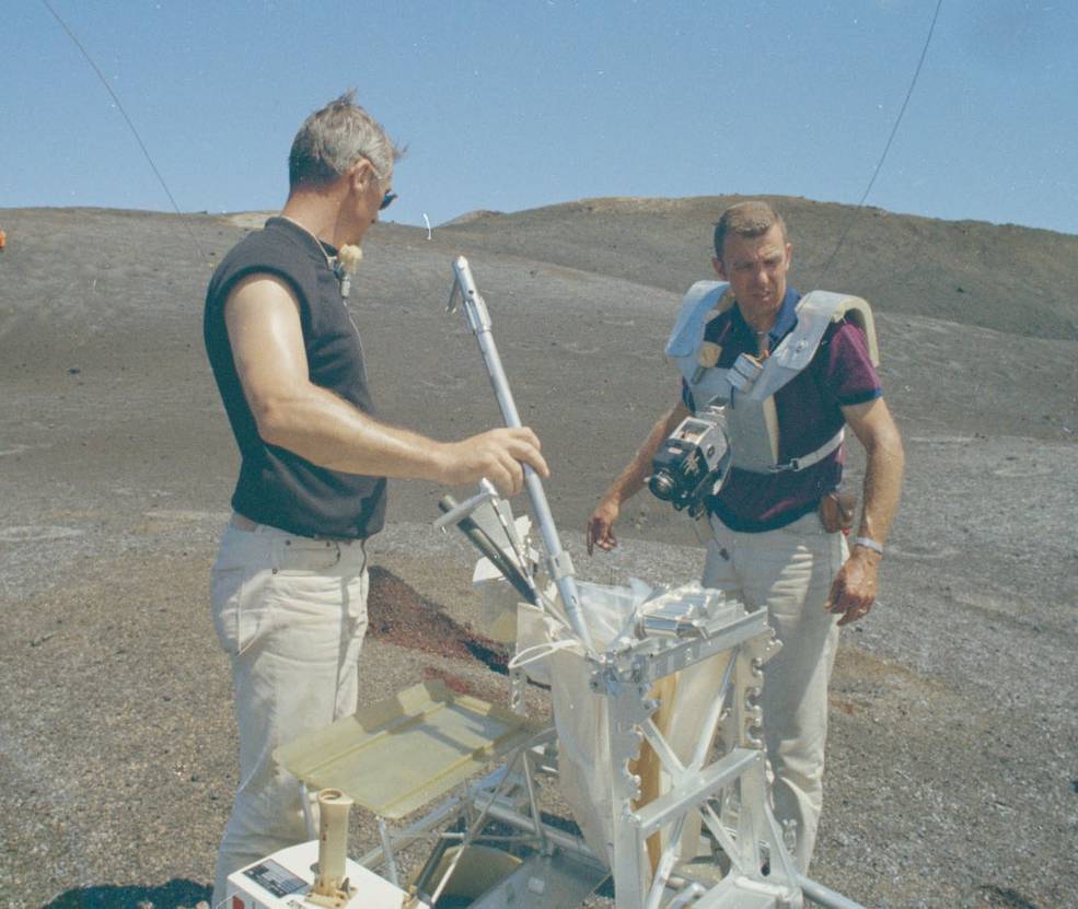 apollo_14_geology_training_hawaii_apr_1970