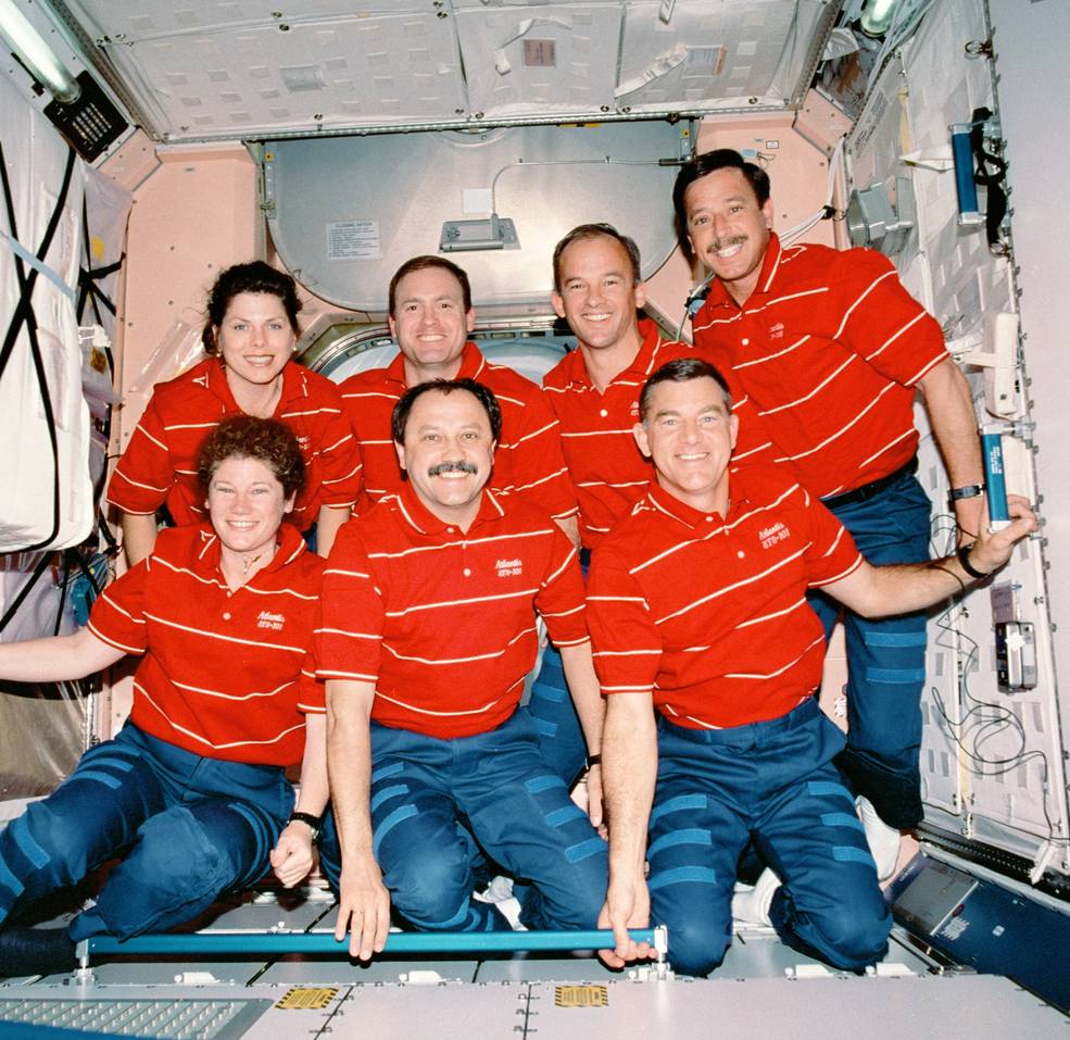 iss20_sts_101_crew_in_node_1_sts101-717-094