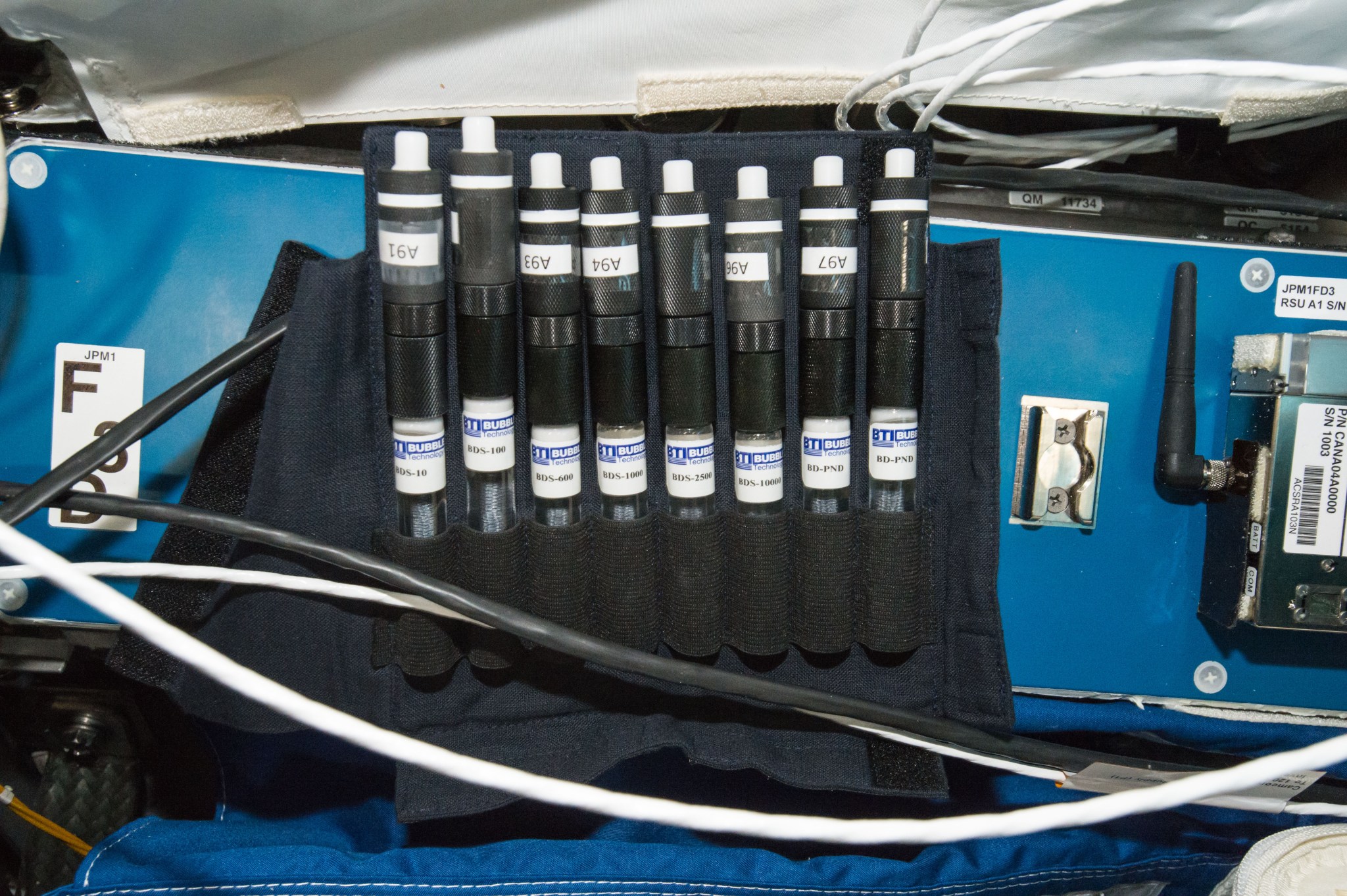 Collection of bubble detectors for the Radi-N2 investigation.