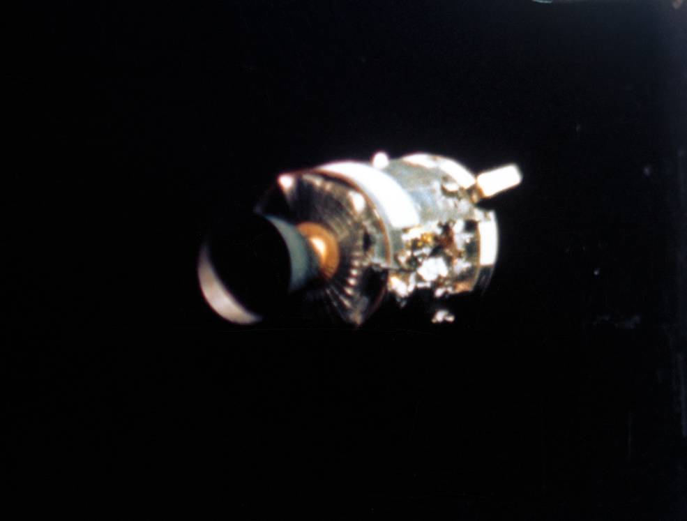 apollo_13_sm_post_sep_color_apr_17_1970