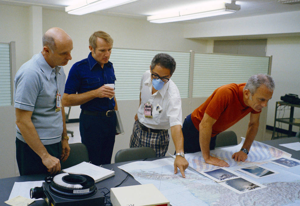 astp_crew_earth_obs_training_w_el_baz_jul_1_1975