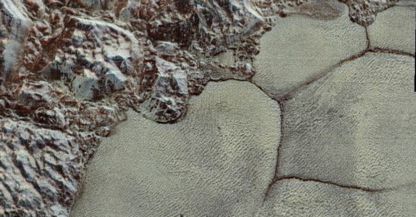 Pluto's dunes