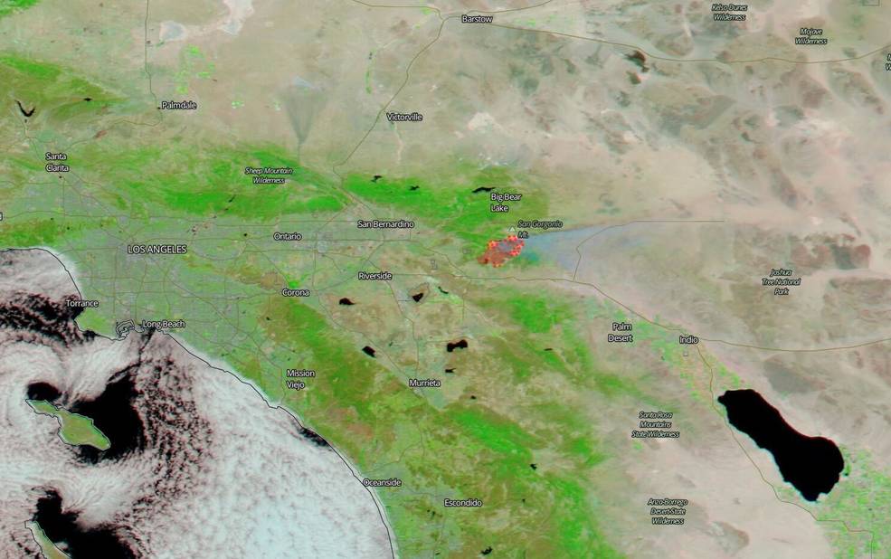 NASA Satellites Show Two Views of California’s Apple Fire