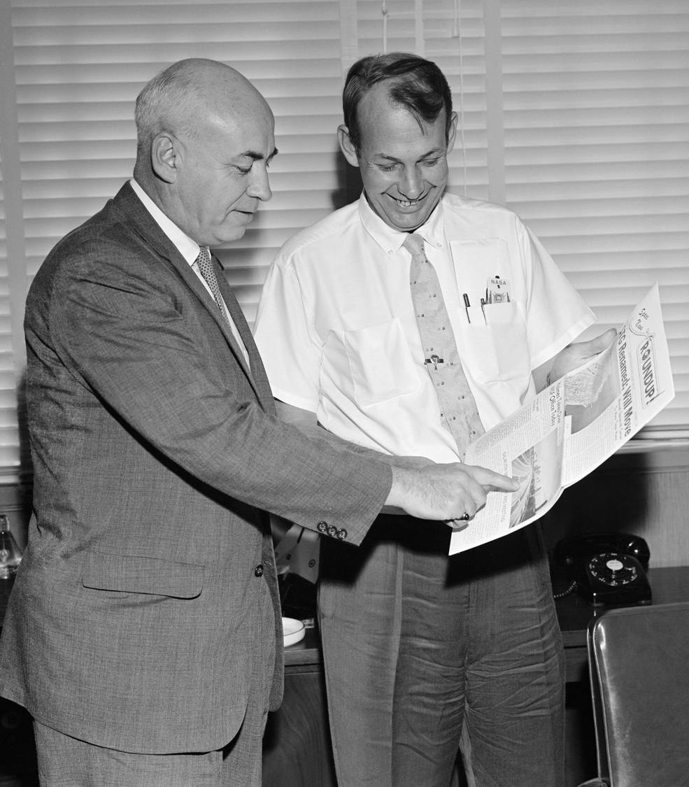 gilruth_w_paul_purser_and_roundup_edition_that_announces_move_of_stg_to_houston_1961