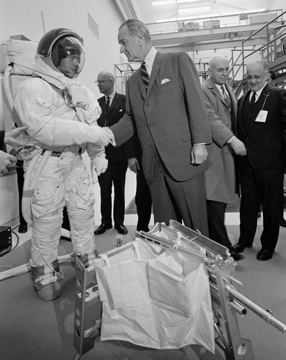 lbj_with_eva_subject_mar_1_1968