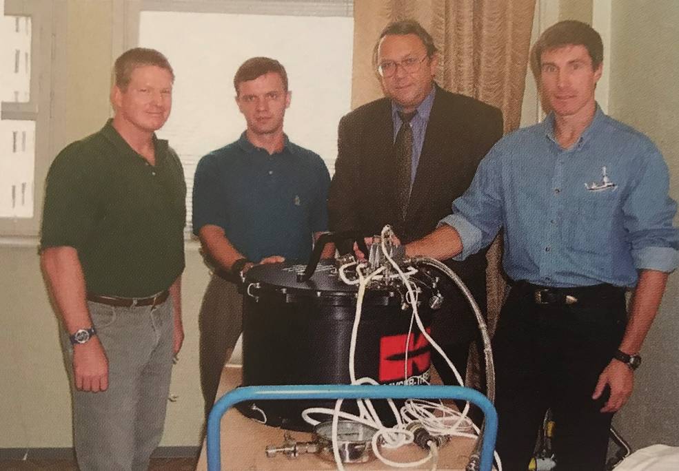 plasma_crystal_training_at_ihed_moscow_sep_2000