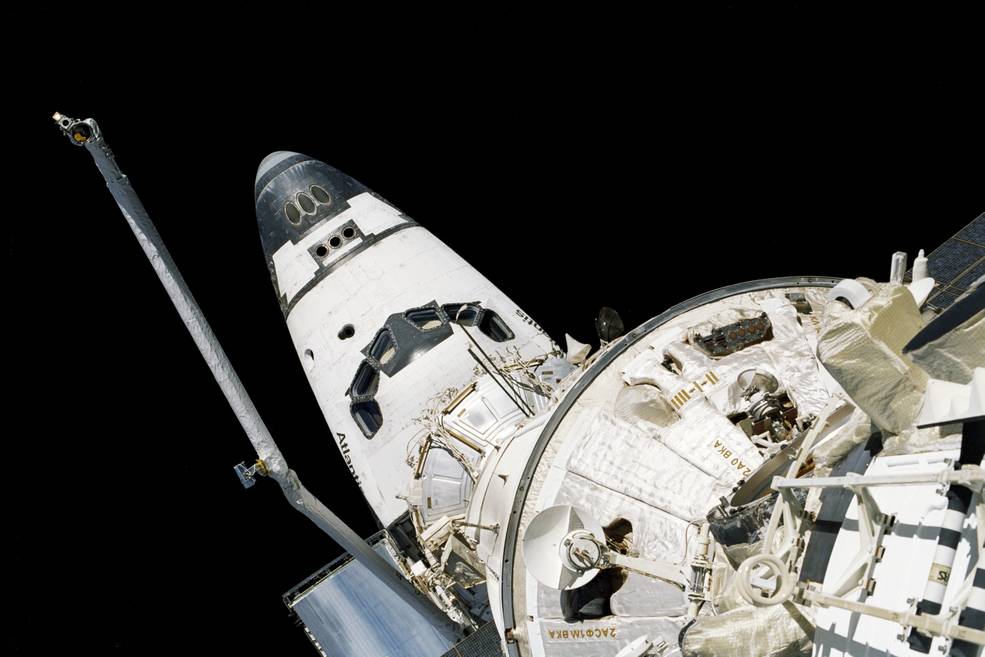 sts_106_iss_and_atlantis_taken_by_eva_crewmember